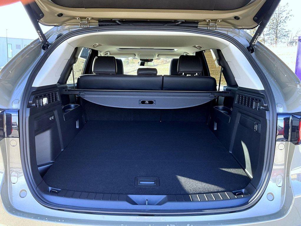 new 2026 Mazda CX-70 car, priced at $46,620