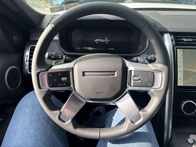 new 2026 Land Rover Discovery car, priced at $77,536