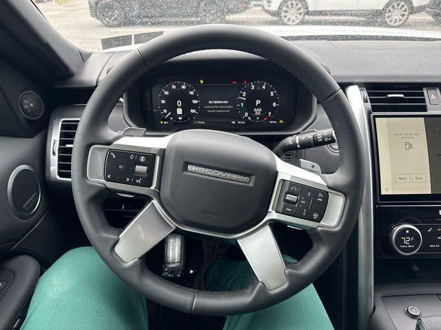 new 2025 Land Rover Discovery car, priced at $68,628