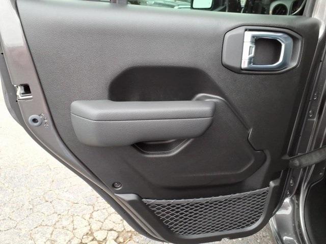 new 2026 Jeep Gladiator car, priced at $46,459