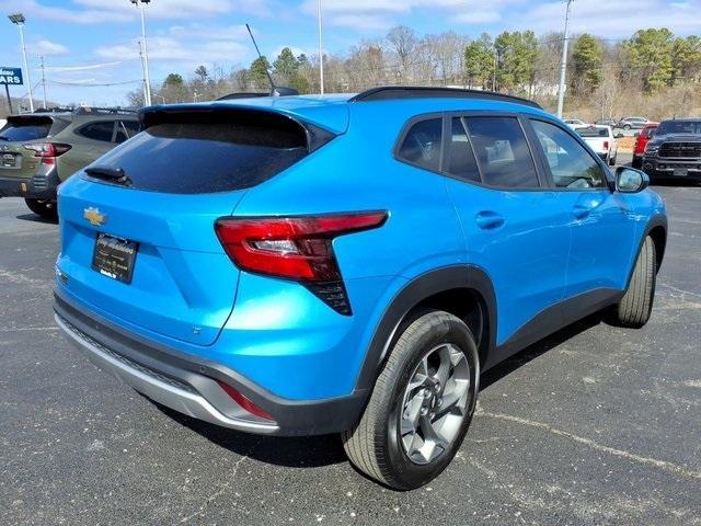 used 2025 Chevrolet Trax car, priced at $22,500