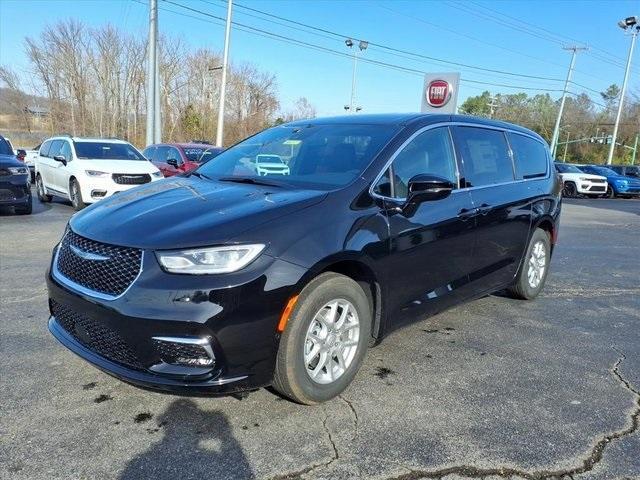 new 2026 Chrysler Pacifica car, priced at $45,833