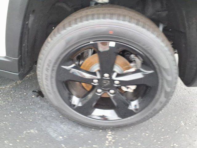 new 2025 Jeep Grand Cherokee car, priced at $44,465