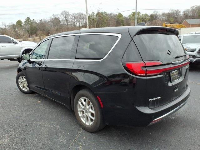 used 2024 Chrysler Pacifica car, priced at $29,500