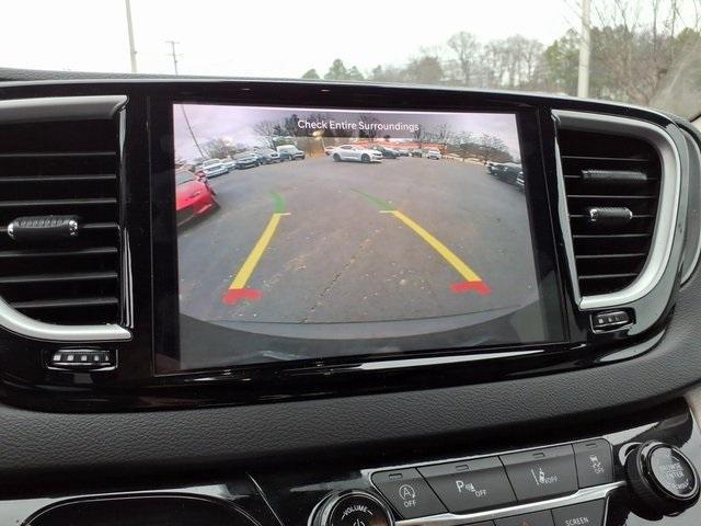 used 2024 Chrysler Pacifica car, priced at $29,500