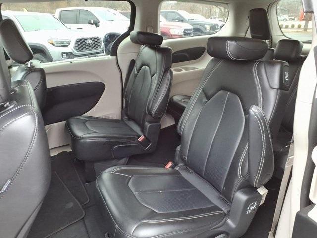 used 2024 Chrysler Pacifica car, priced at $29,500