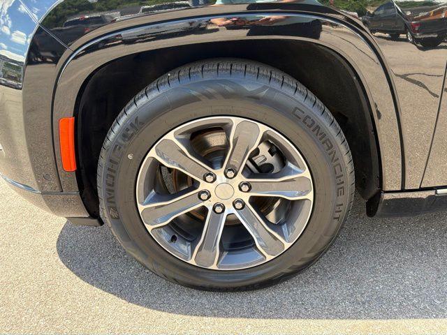 used 2024 Jeep Grand Wagoneer L car, priced at $43,995