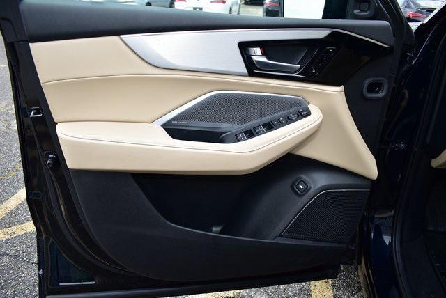 used 2025 Acura MDX car, priced at $55,980