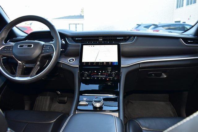 used 2024 Jeep Grand Cherokee car, priced at $28,895