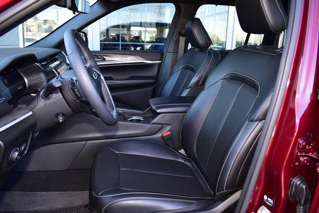 used 2024 Jeep Grand Cherokee car, priced at $28,895