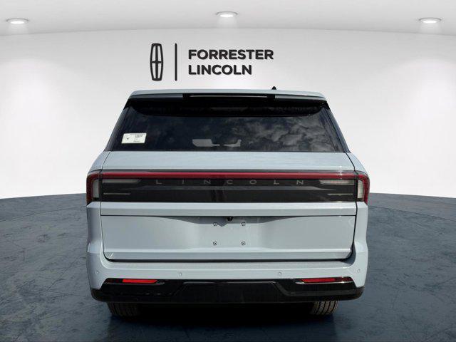 new 2026 Lincoln Navigator car, priced at $102,563
