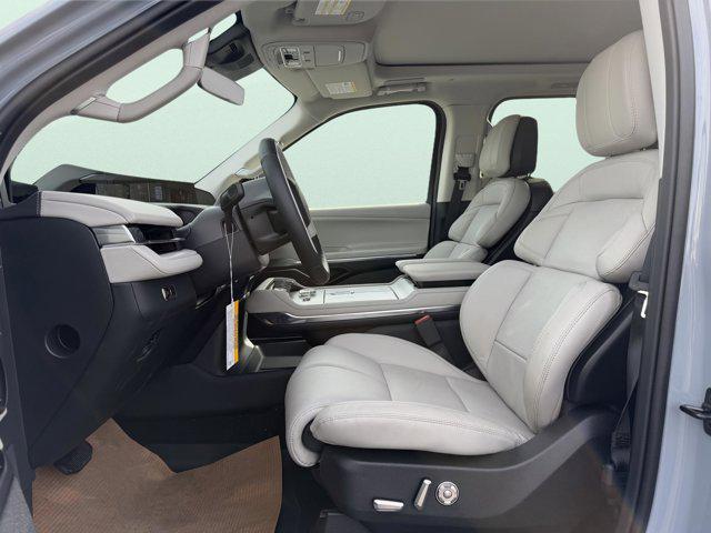new 2026 Lincoln Navigator car, priced at $102,563