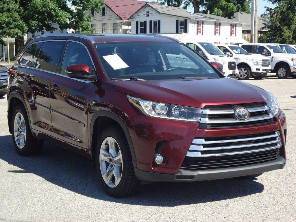 used 2017 Toyota Highlander car, priced at $22,500