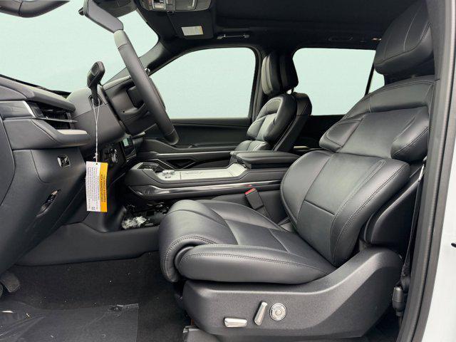 new 2026 Lincoln Navigator car, priced at $102,563