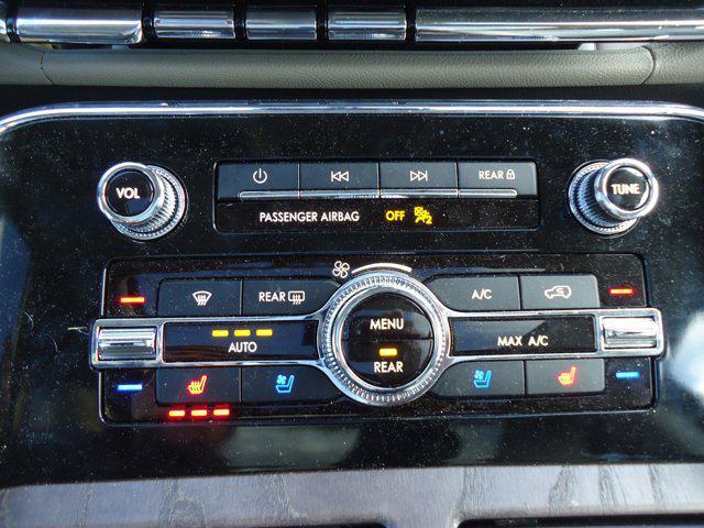 used 2024 Lincoln Navigator car, priced at $76,900