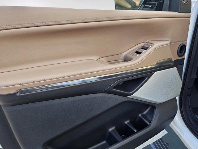 new 2025 Lincoln Navigator car, priced at $123,585