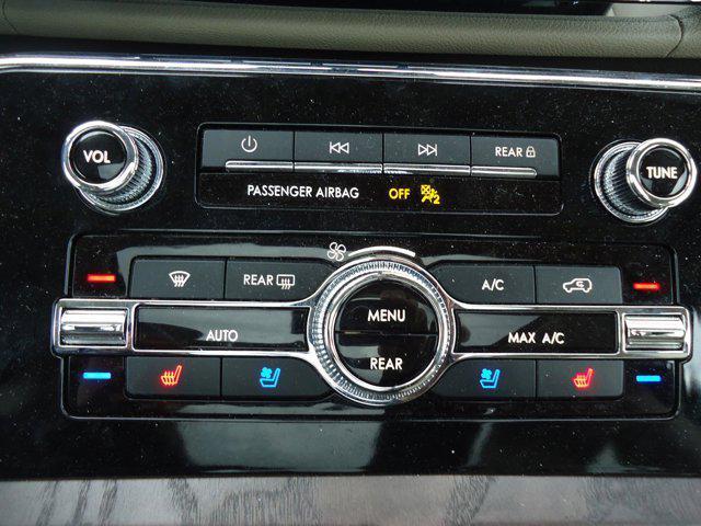 used 2024 Lincoln Navigator car, priced at $65,900