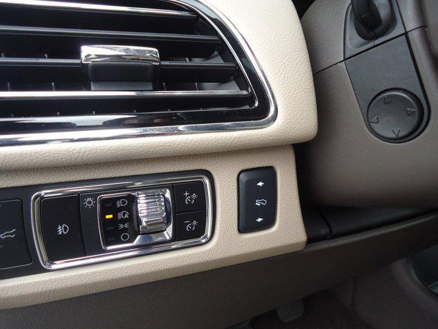 used 2024 Lincoln Navigator car, priced at $65,900
