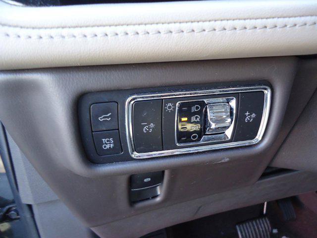 used 2022 Lincoln Nautilus car, priced at $29,900