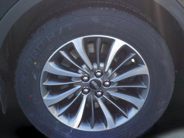 used 2022 Lincoln Nautilus car, priced at $29,900