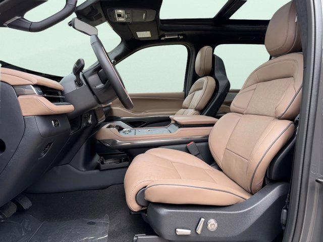 new 2026 Lincoln Navigator car, priced at $112,923