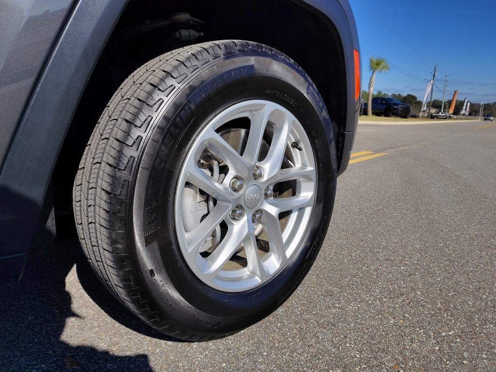 used 2025 Jeep Grand Cherokee L car, priced at $36,531