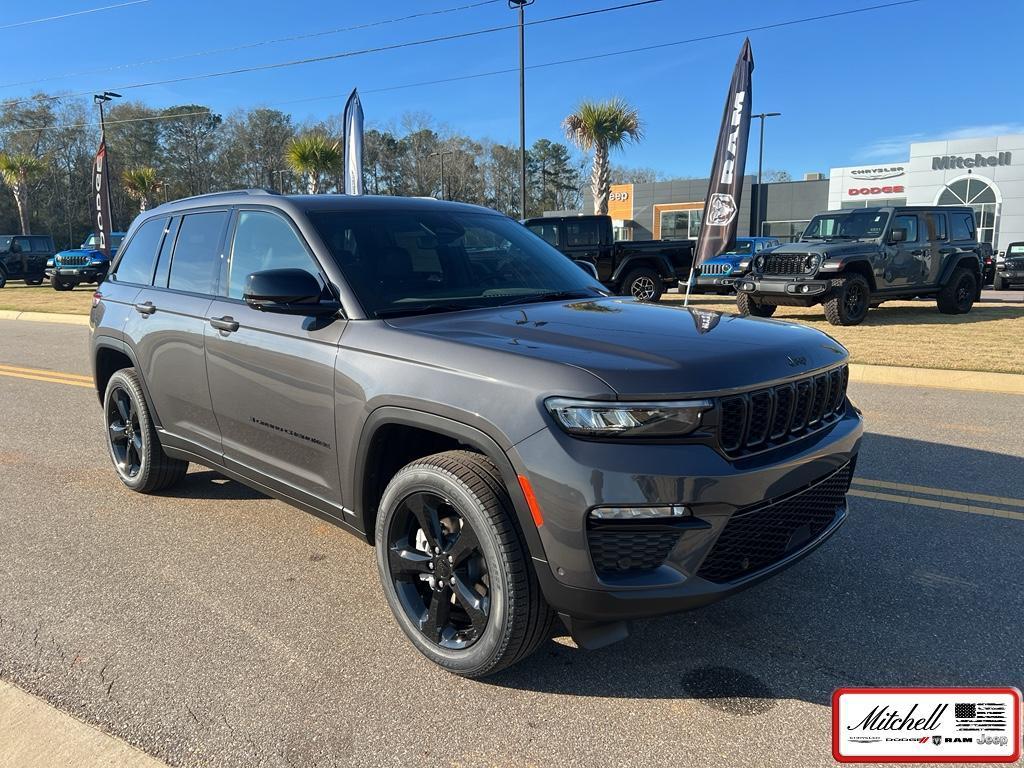 new 2025 Jeep Grand Cherokee car, priced at $52,221