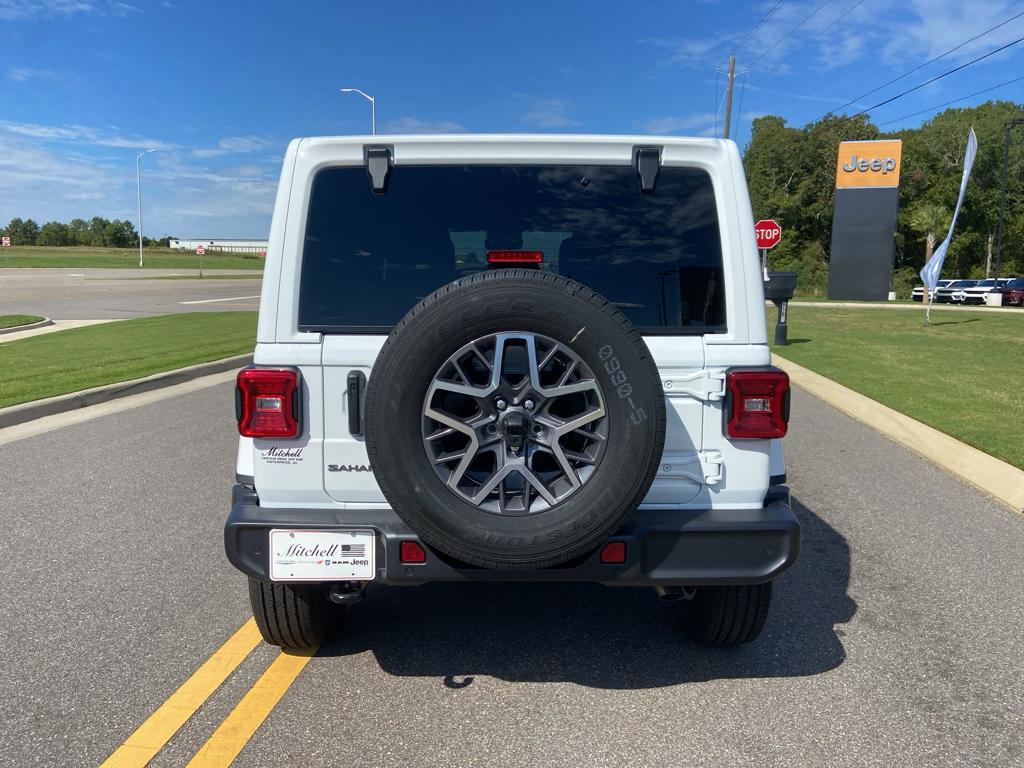 new 2025 Jeep Wrangler car, priced at $52,584