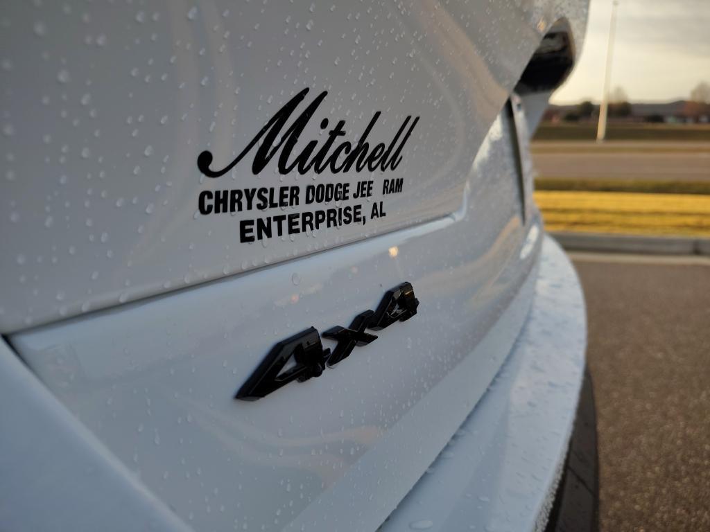 new 2025 Jeep Grand Cherokee L car, priced at $49,115