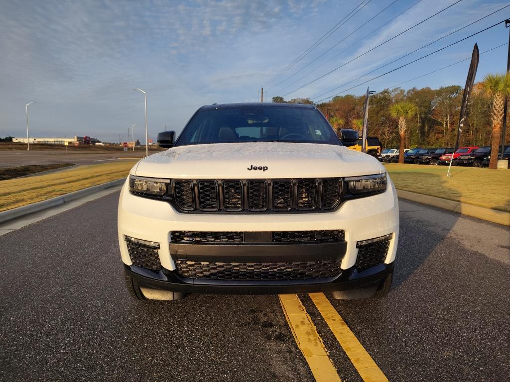 new 2025 Jeep Grand Cherokee L car, priced at $49,115
