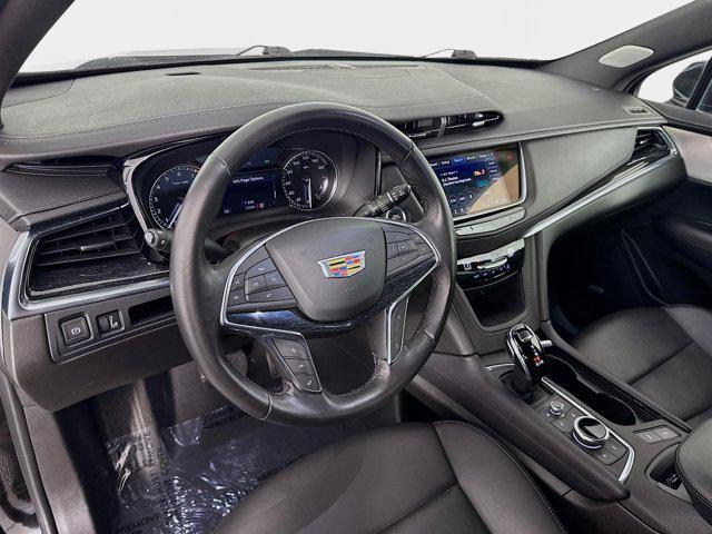 used 2023 Cadillac XT5 car, priced at $38,584