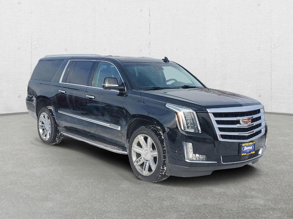 used 2018 Cadillac Escalade ESV car, priced at $32,752