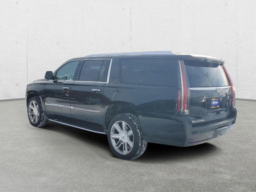 used 2018 Cadillac Escalade ESV car, priced at $32,752