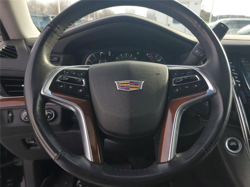 used 2018 Cadillac Escalade ESV car, priced at $32,752