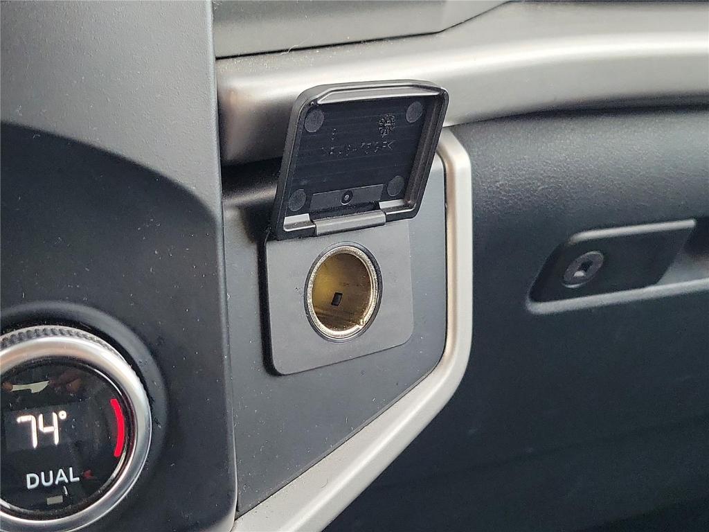 used 2024 Ford Expedition car, priced at $45,595