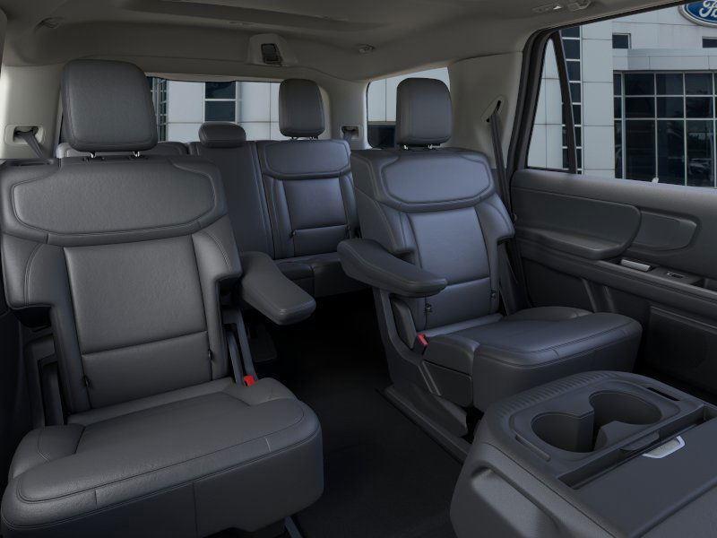 new 2026 Ford Expedition car, priced at $75,068