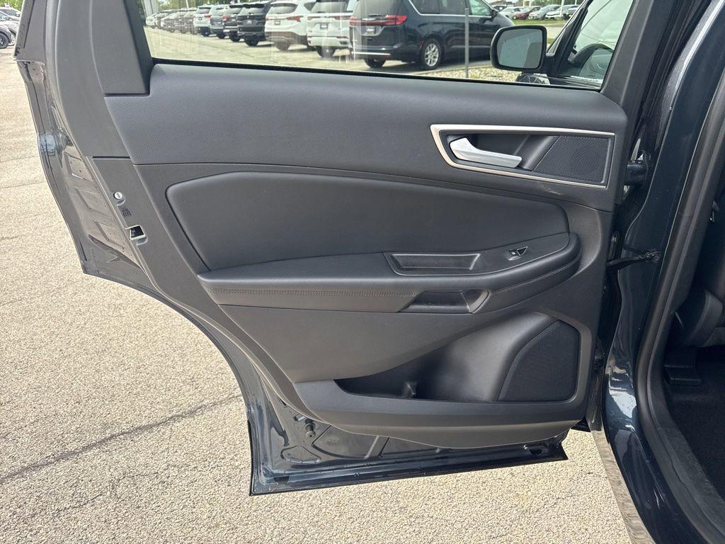 used 2024 Ford Edge car, priced at $28,572