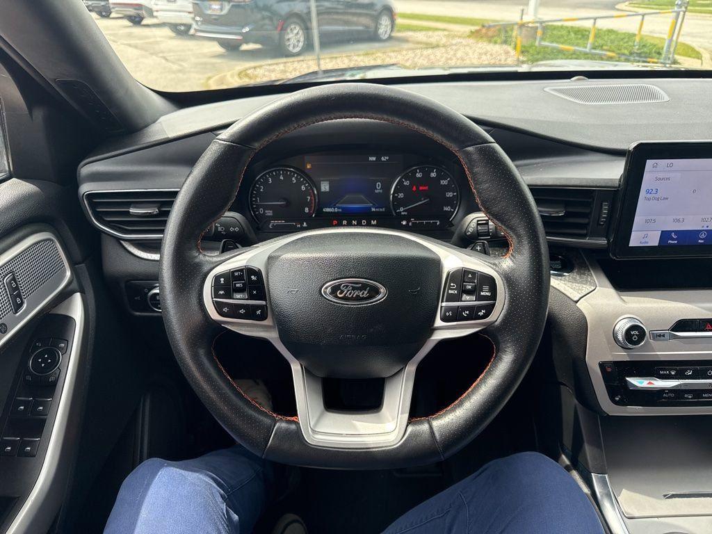 used 2023 Ford Explorer car, priced at $36,172