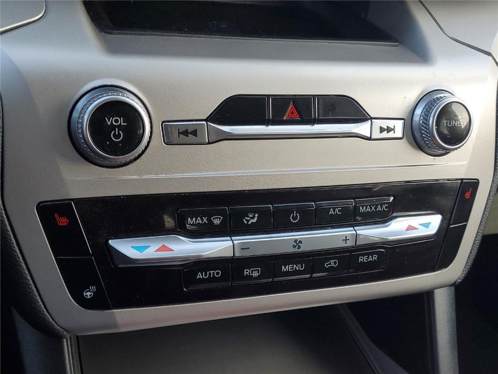 used 2022 Ford Explorer car, priced at $25,495