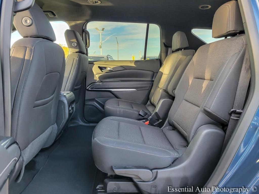 used 2025 Chevrolet Traverse car, priced at $33,995