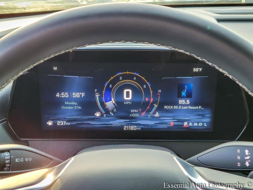 used 2025 Chevrolet Traverse car, priced at $33,995