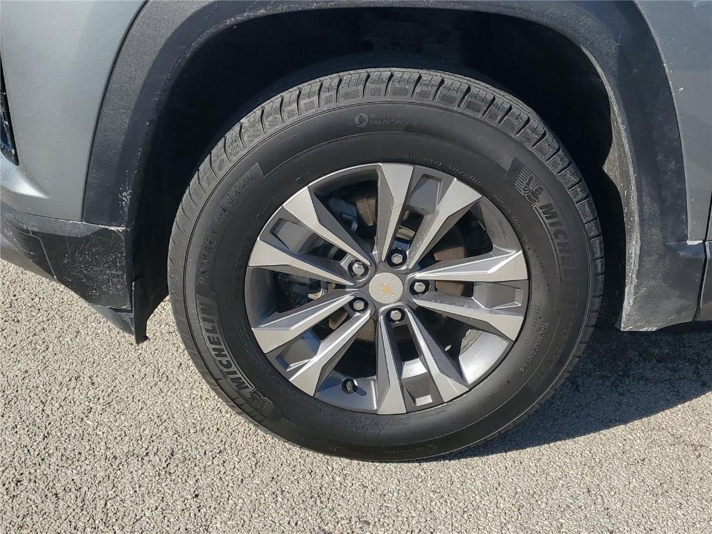 used 2025 Chevrolet Equinox car, priced at $26,995