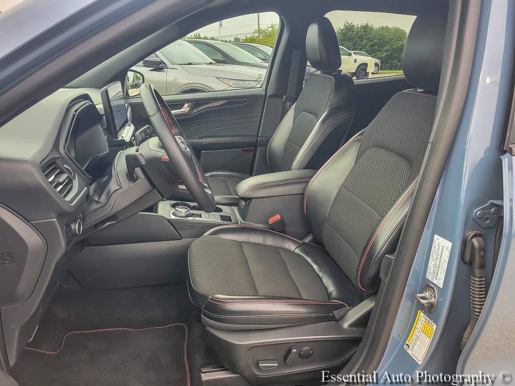 used 2023 Ford Escape car, priced at $20,292
