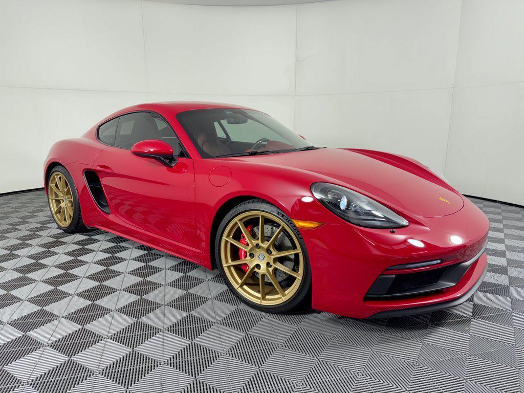 Porsche Cayman view 7