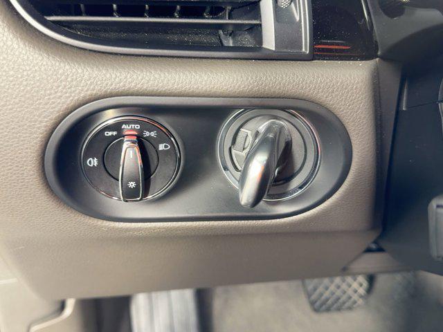 used 2020 Porsche Macan car, priced at $38,498