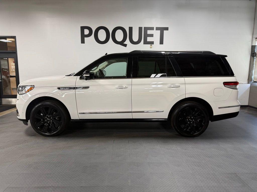 used 2024 Lincoln Navigator car, priced at $83,075