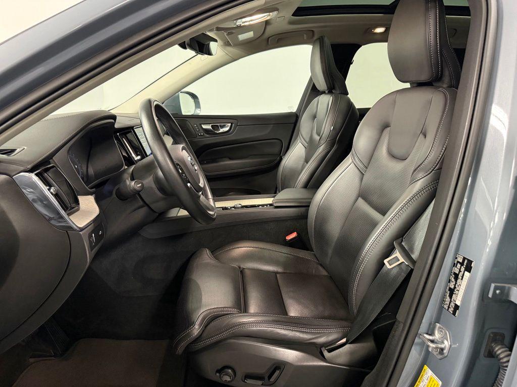 used 2022 Volvo XC60 car, priced at $36,075