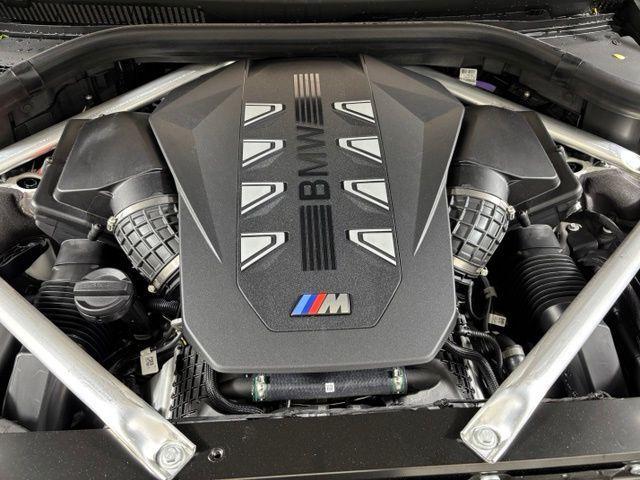 new 2027 BMW X7 car, priced at $130,390