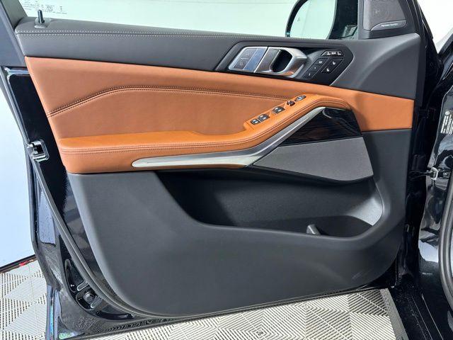 new 2027 BMW X7 car
