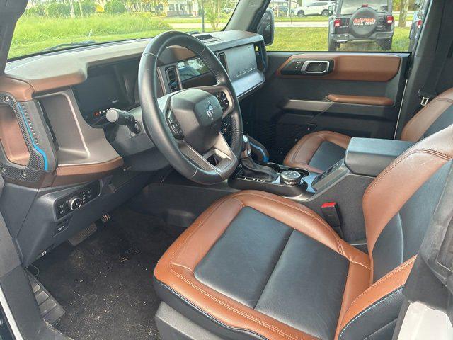 2023 OXFORD WHITE Ford Bronco